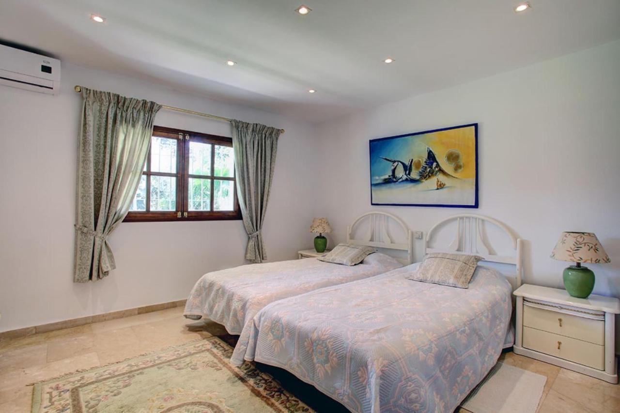 Exclusive Villa Las Palmeras Puerto Banus With Heated Private Swimming Pool, Marbella, Spain Eksteriør billede